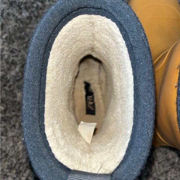 ZARA Lined Wellies Rain Boots Yellow Size 30 or 12 - Picture 10 of 11